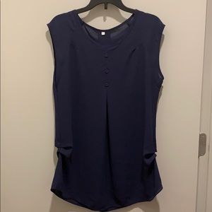 Sleeveless navy top